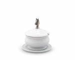 Equestrian Pewter Lidded Bowl Size: 6.5\ T x 6.25\ W

White Stoneware and Pewter
Care & Use: Base Dishwasher safe - Lid Handwash recommended.