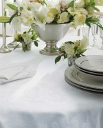 Acanthus White Oblong Tablecloth