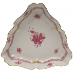 Chinese Bouquet Raspberry Triangle Dish 9 1/2\ 9.5\ Length




