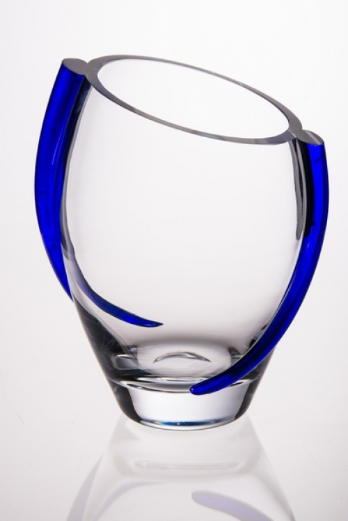 LVH Cobalt Swirl Vase 9 1/4\ 9.5\ H x 7\ Diameter
Clear with Cobalt blue

Care:  Hand wash









